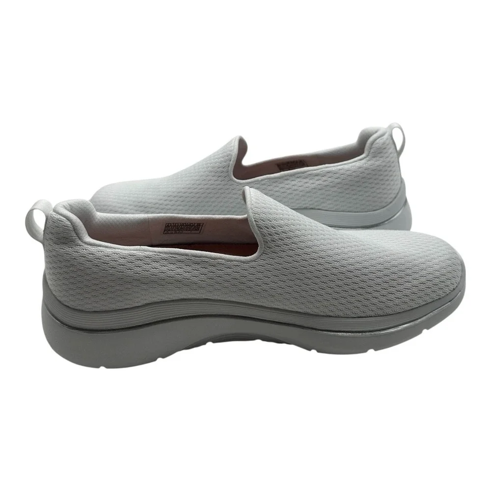 Skechers Go‎ Walk Arch Fit 2.0 Shoes Womens Sz 9.5 White Slip On Sneakers 125313